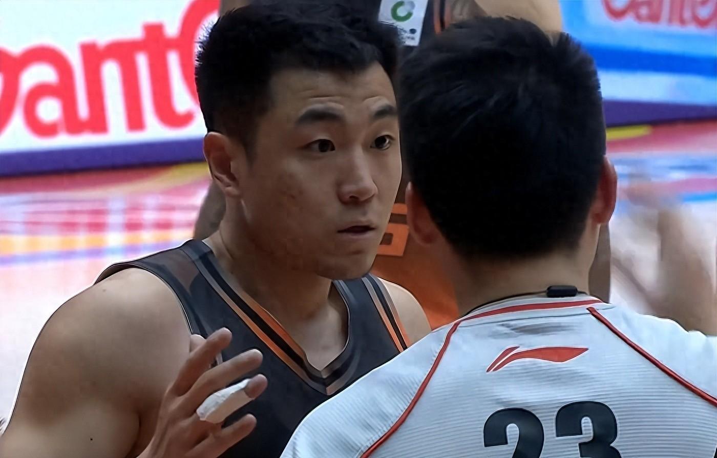 熊猫tv官网-大冷门！卫冕冠军无缘8连胜，山东男篮12战11胜，邱彪有能